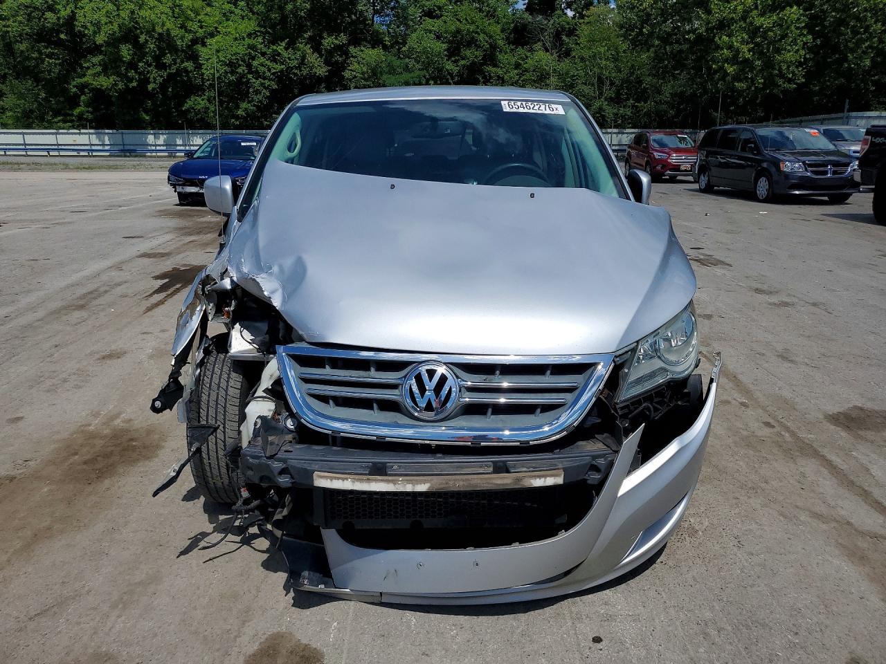 2010 Volkswagen Routan Se Silver vin: 2V4RW3D18AR388179