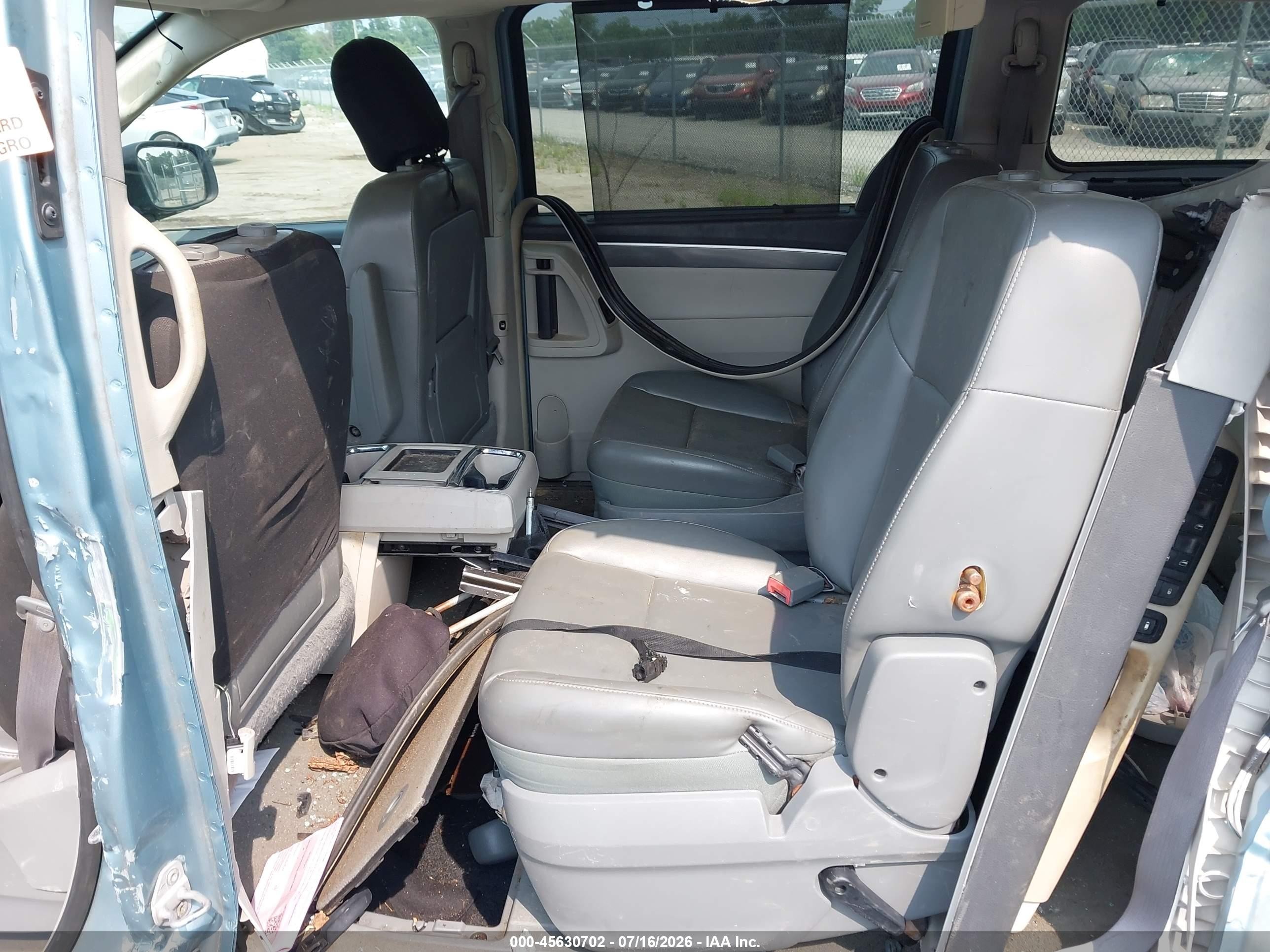 2010 Volkswagen Routan Se Blue vin: 2V4RW3D19AR167237