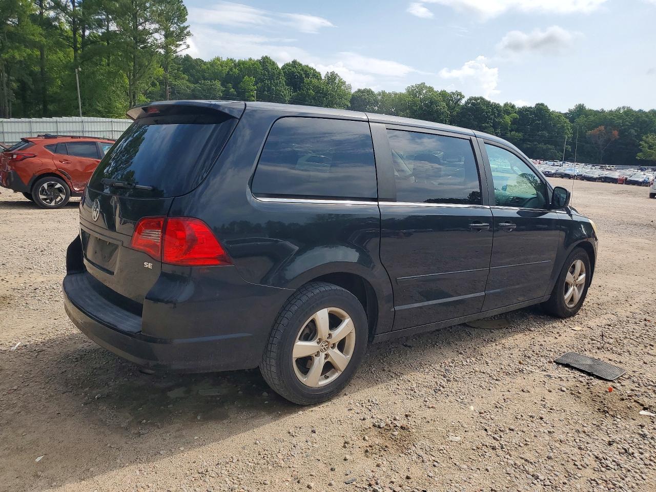 2010 Volkswagen Routan Se Black vin: 2V4RW3D1XAR280260