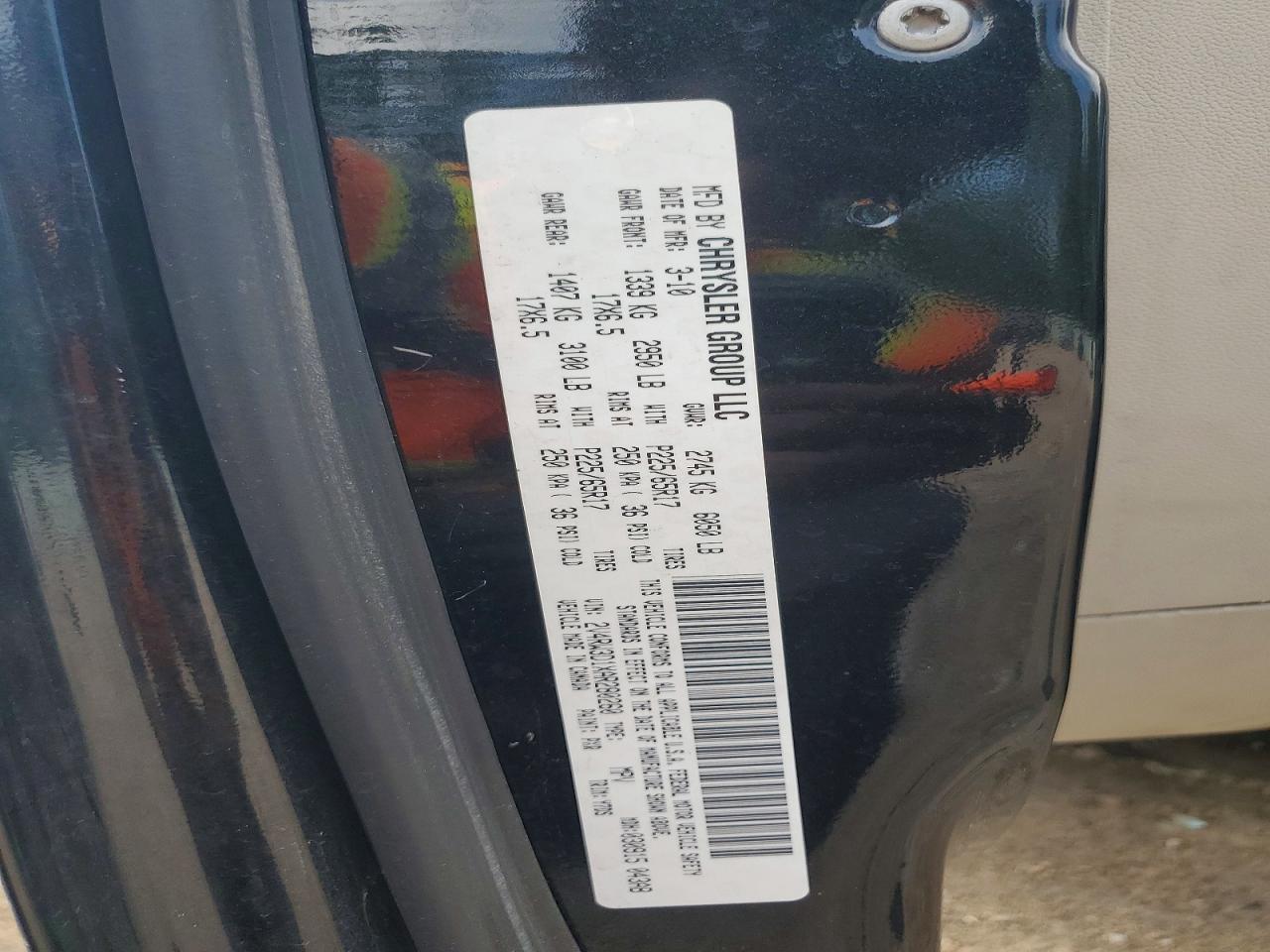 2010 Volkswagen Routan Se Black vin: 2V4RW3D1XAR280260
