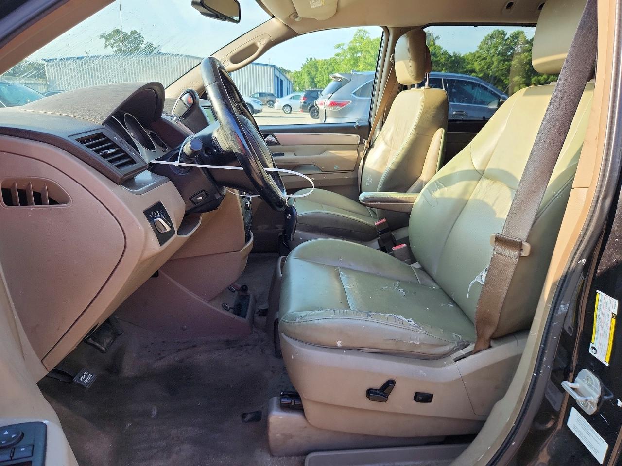 2011 Volkswagen Routan Se Black vin: 2V4RW3DG0BR625799