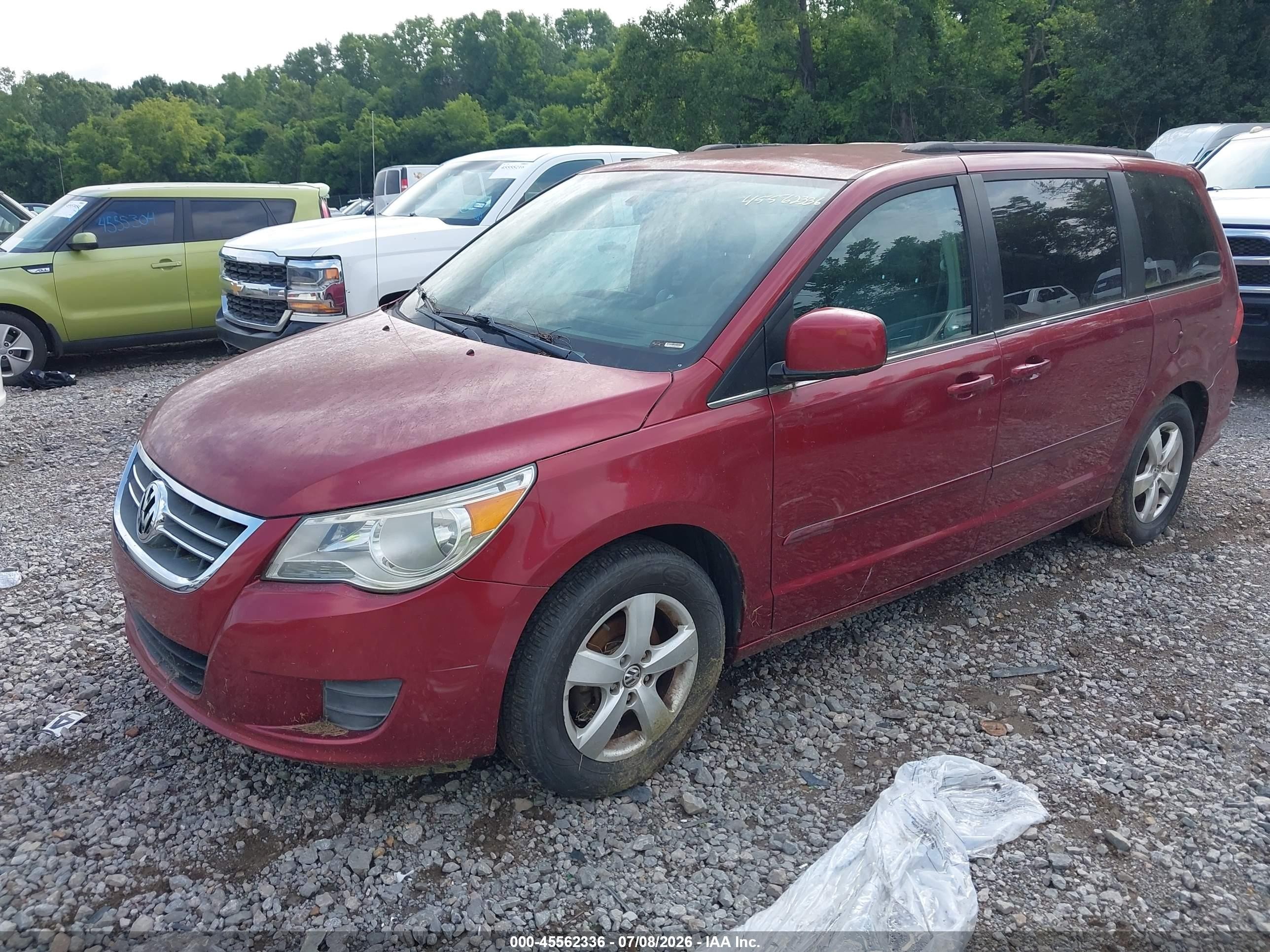 2011 Volkswagen Routan Se Red vin: 2V4RW3DG1BR717942