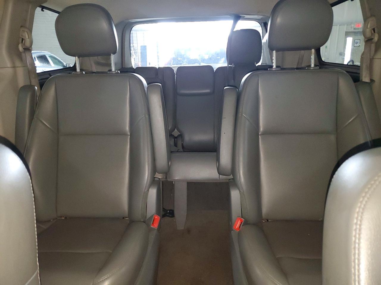 2011 Volkswagen Routan Se Blue vin: 2V4RW3DG2BR738797