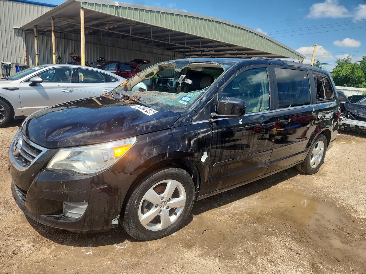 2011 Volkswagen Routan Se Black vin: 2V4RW3DG3BR643486 Damage: Lf Mirror Cover, Multiple Scratches Heavy, 3