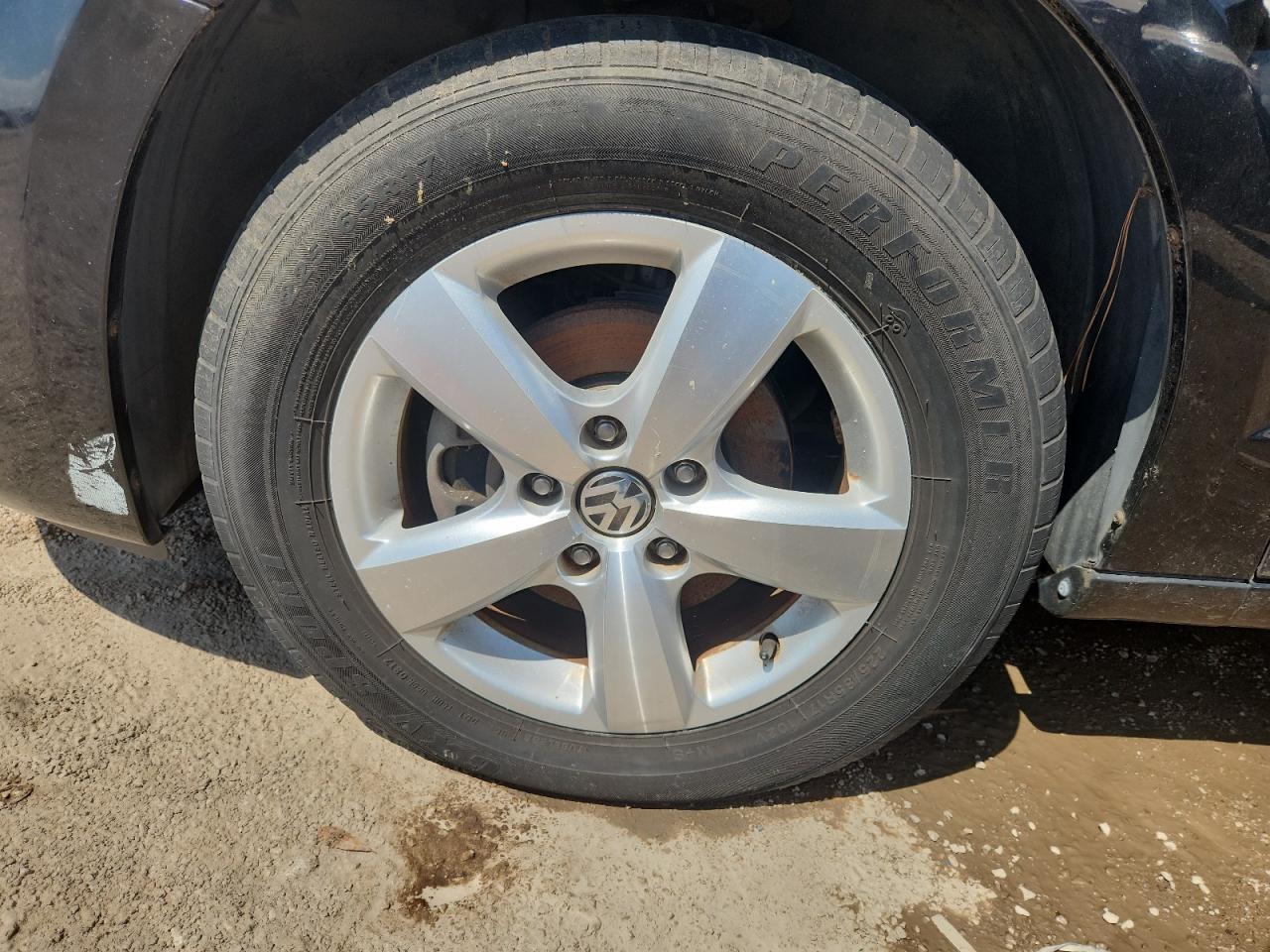 2011 Volkswagen Routan Se Black vin: 2V4RW3DG3BR643486 Damage: Left Front Tire, Worn, Replacement Required