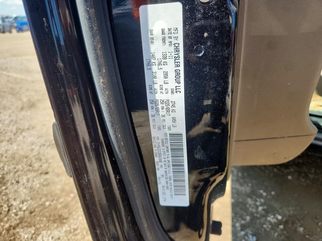 2011 Volkswagen Routan Se Black vin: 2V4RW3DG3BR643486