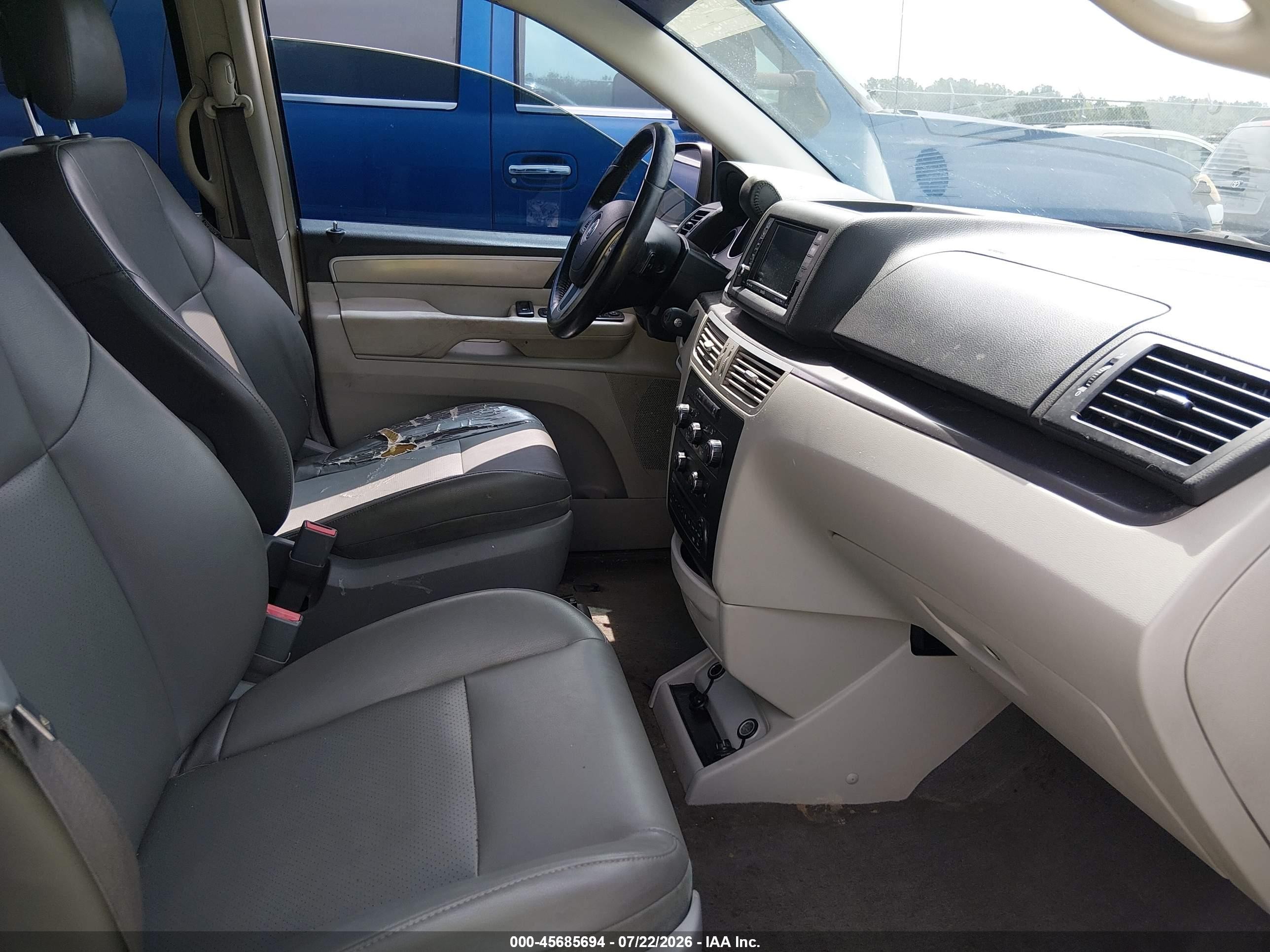 2011 Volkswagen Routan Se Blue vin: 2V4RW3DG4BR805058