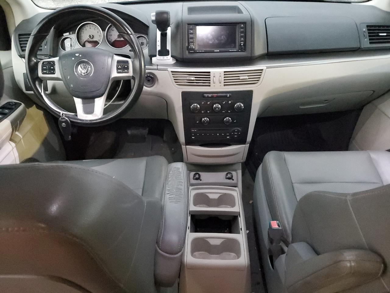 2011 Volkswagen Routan Se White vin: 2V4RW3DG4BR805156