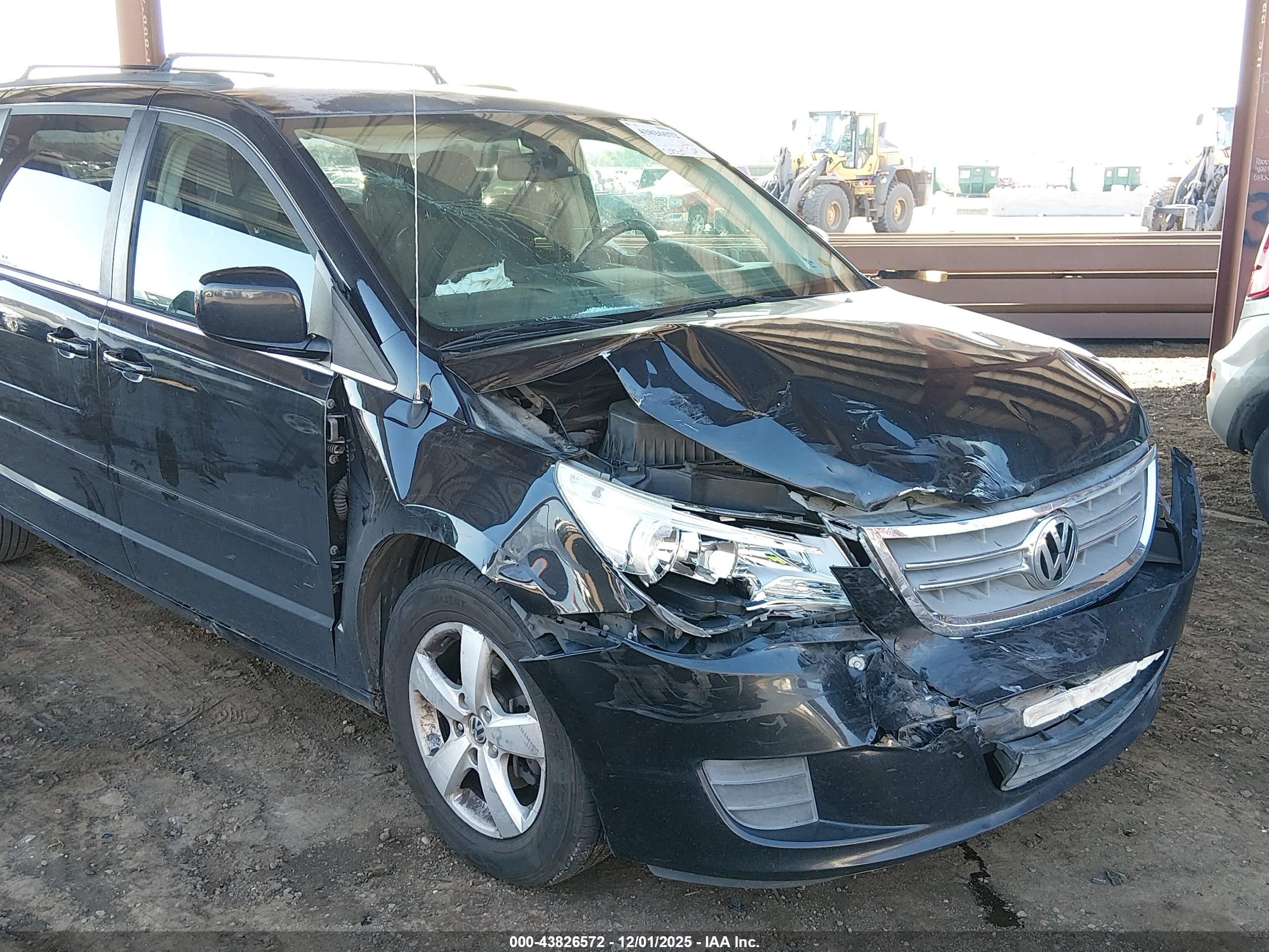 2011 Volkswagen Routan Se Черный vin: 2V4RW3DG5BR670415