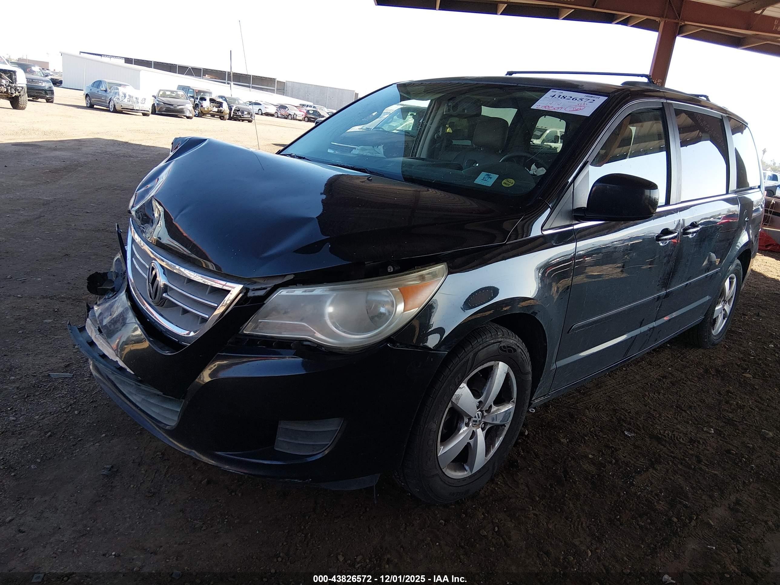 2011 Volkswagen Routan Se Черный vin: 2V4RW3DG5BR670415