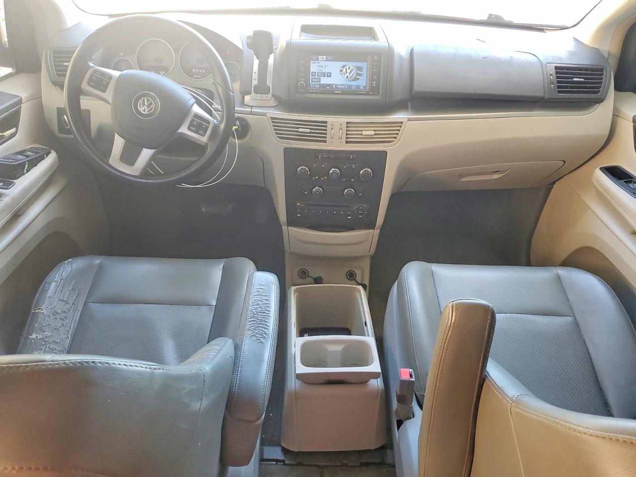 2011 Volkswagen Routan Se Black vin: 2V4RW3DG5BR670639