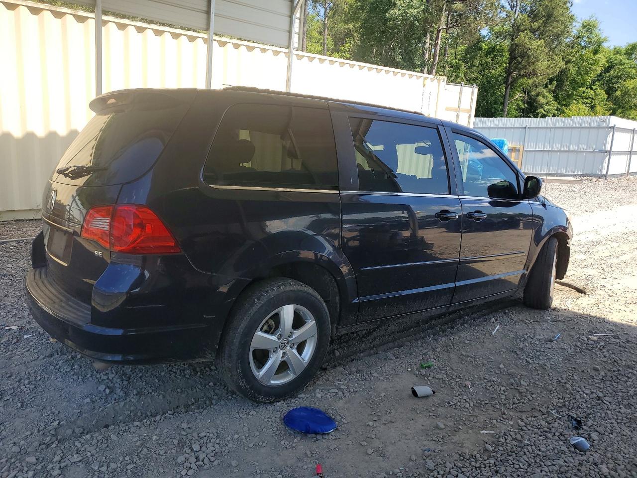 2011 Volkswagen Routan Se Black vin: 2V4RW3DG5BR670639