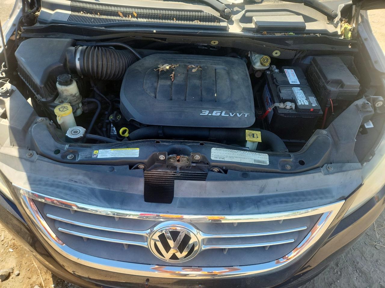 2011 Volkswagen Routan Se Black vin: 2V4RW3DG6BR626066
