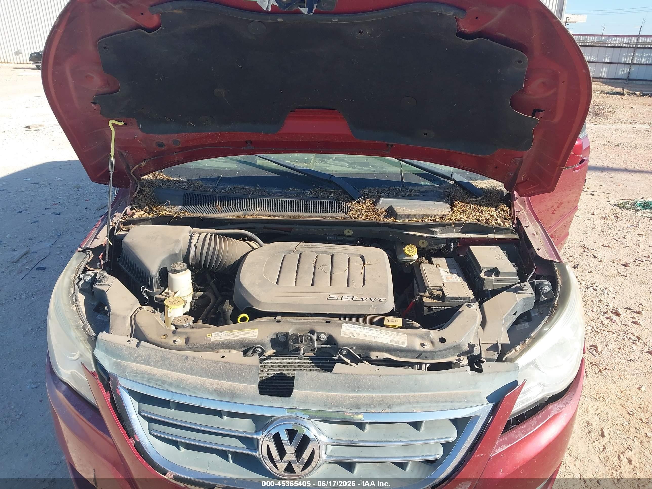 2011 Volkswagen Routan Se Burgundy vin: 2V4RW3DG6BR691435