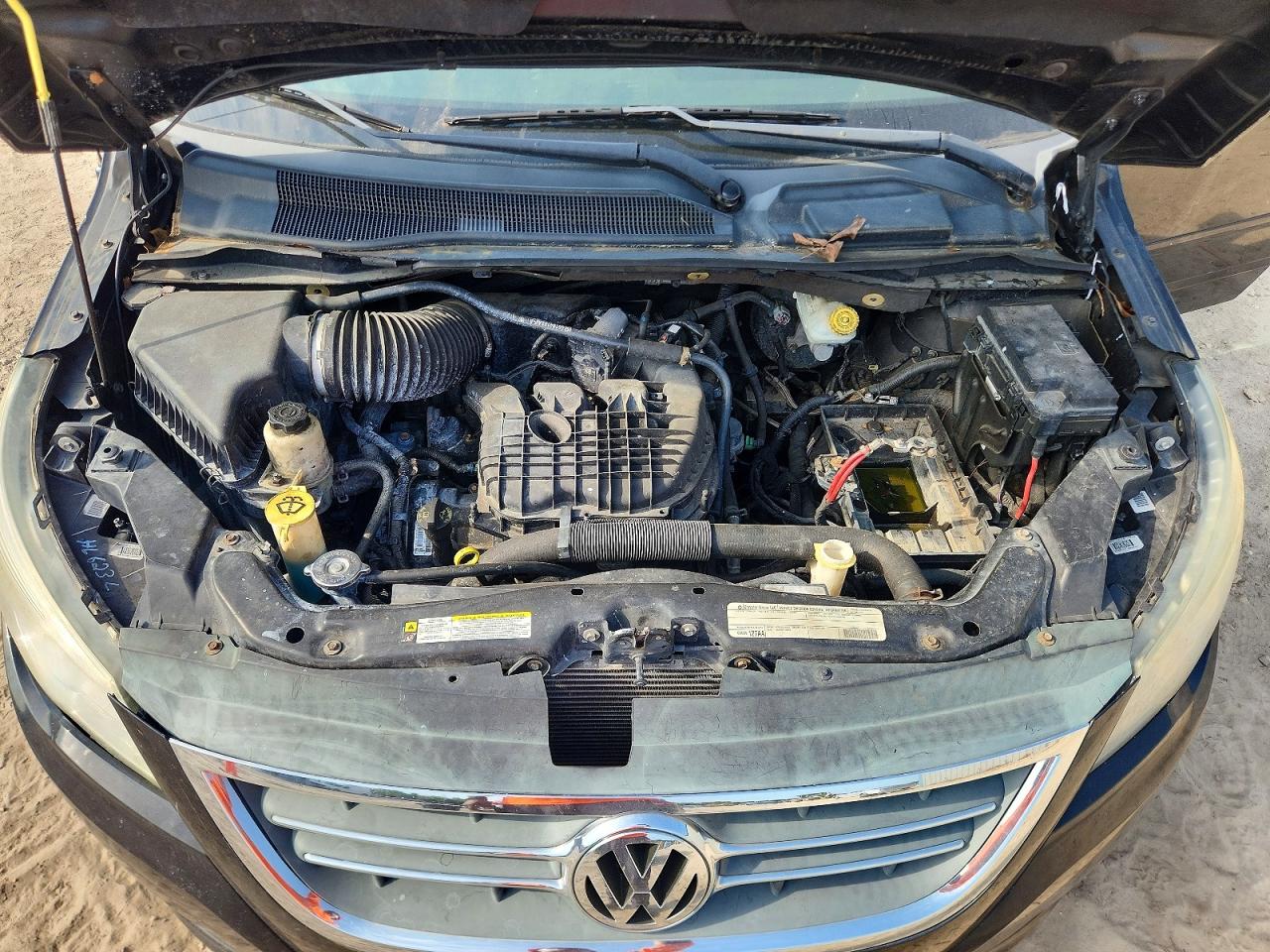 2011 Volkswagen Routan Se Black vin: 2V4RW3DG8BR717680