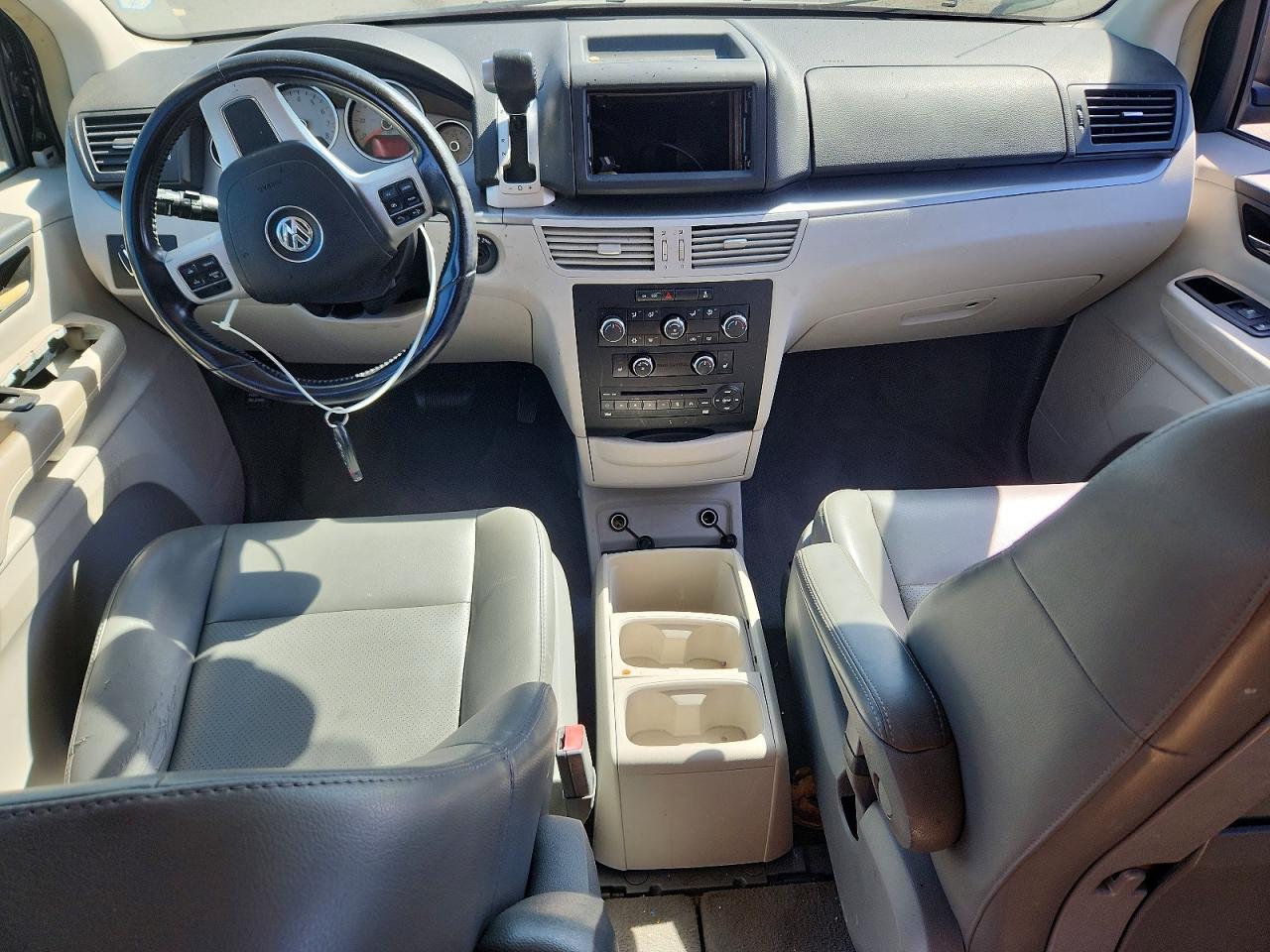 2011 Volkswagen Routan Se Charcoal vin: 2V4RW3DG9BR766550