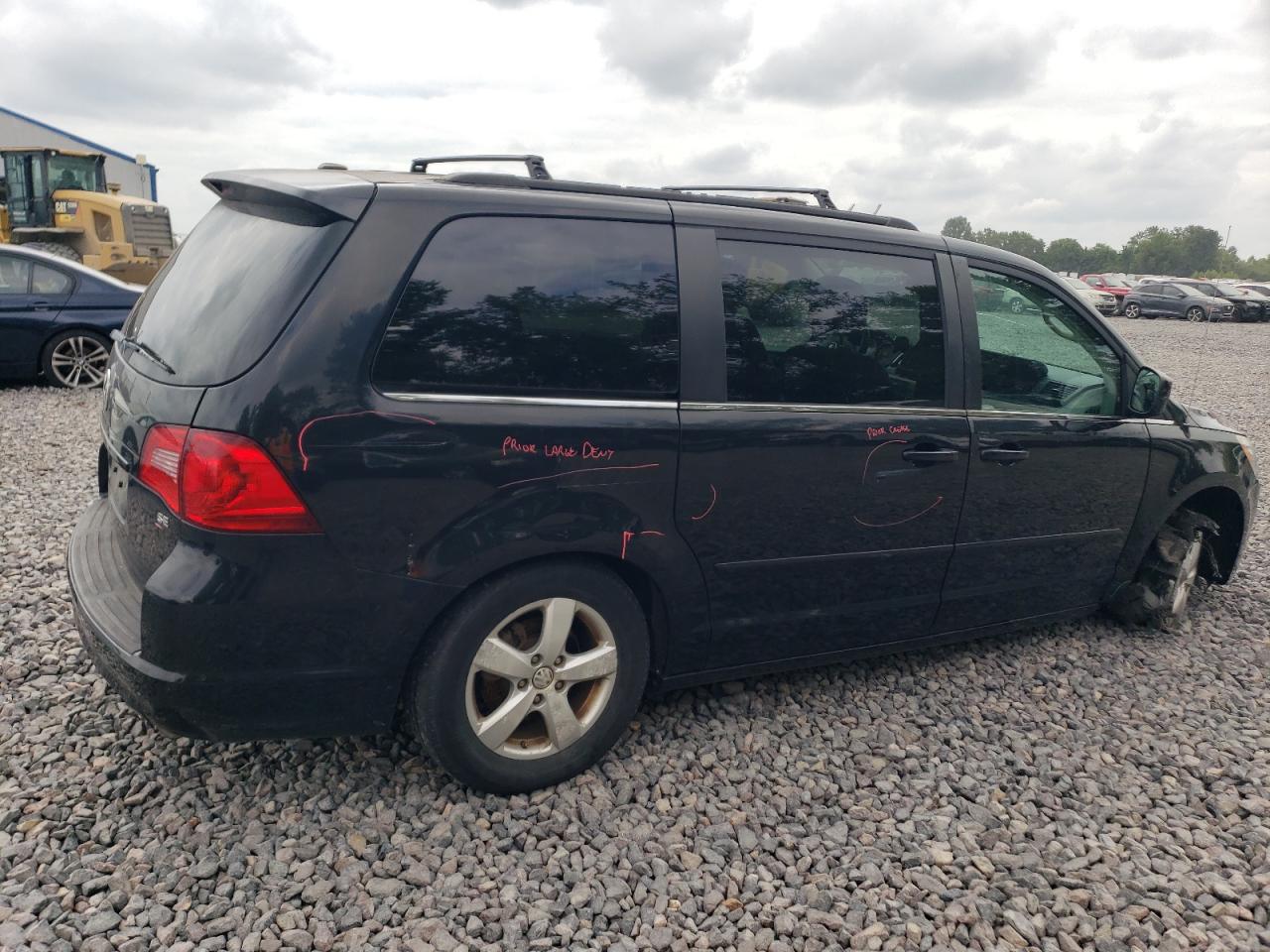 2011 Volkswagen Routan Se Black vin: 2V4RW3DG9BR806190