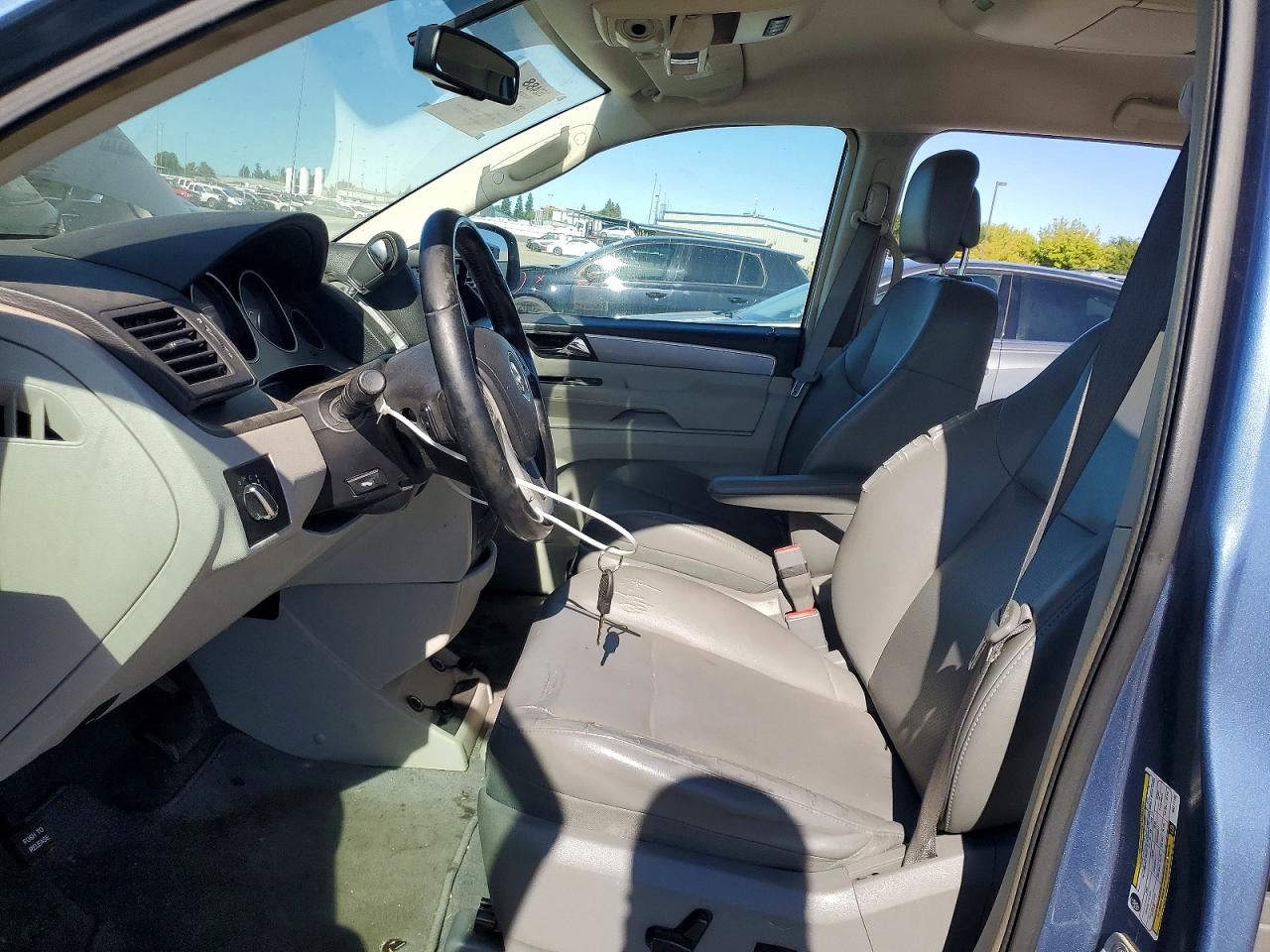 2011 Volkswagen Routan Se Blue vin: 2V4RW3DGXBR717180