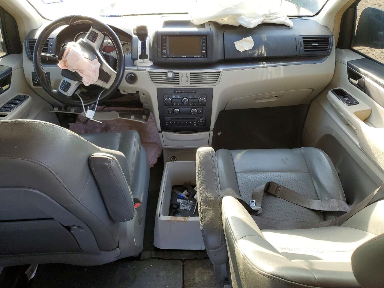 2011 Volkswagen Routan Se Black vin: 2V4RW3DGXBR803038