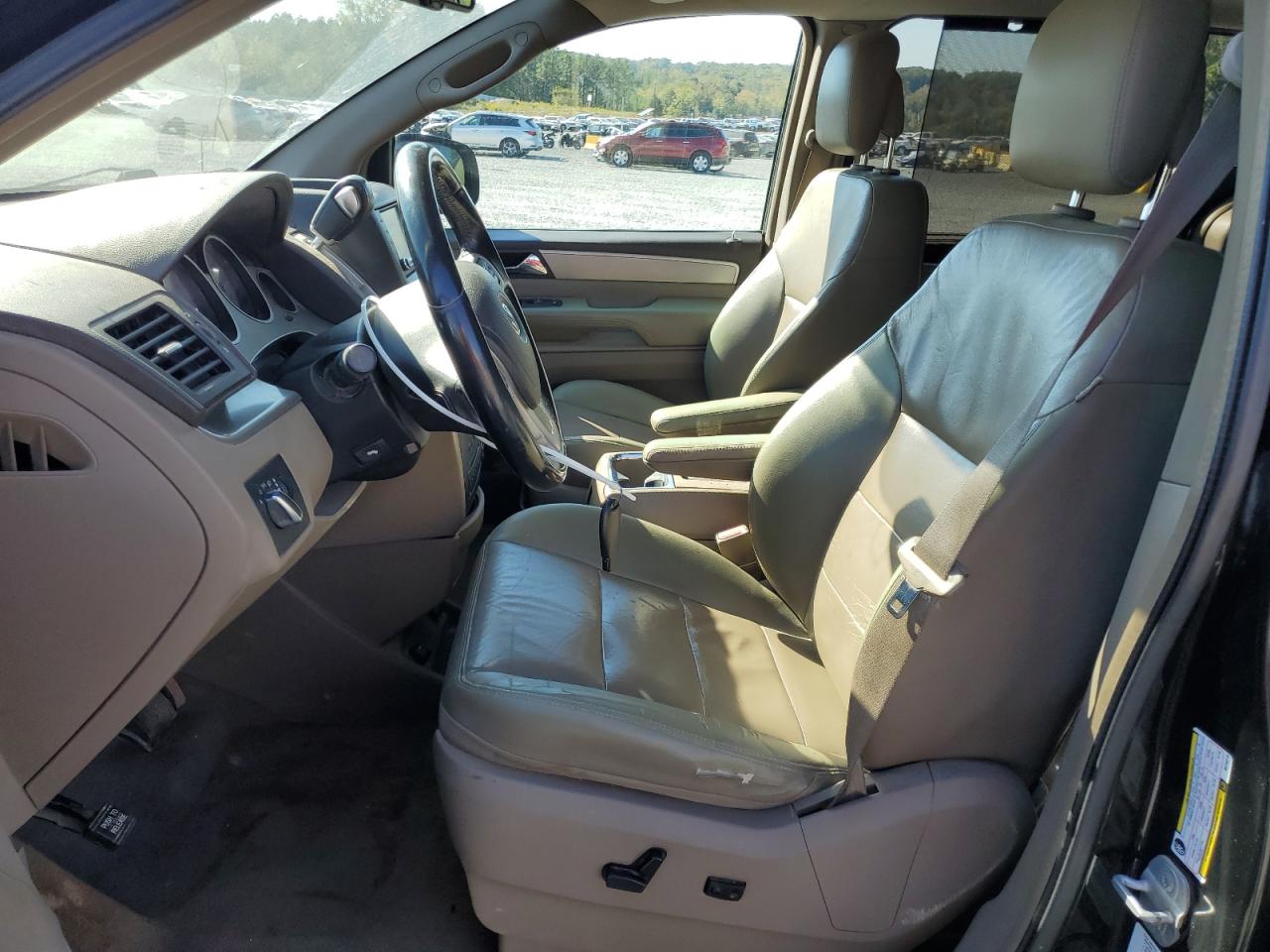 2011 Volkswagen Routan Sel Black vin: 2V4RW5DG1BR740715
