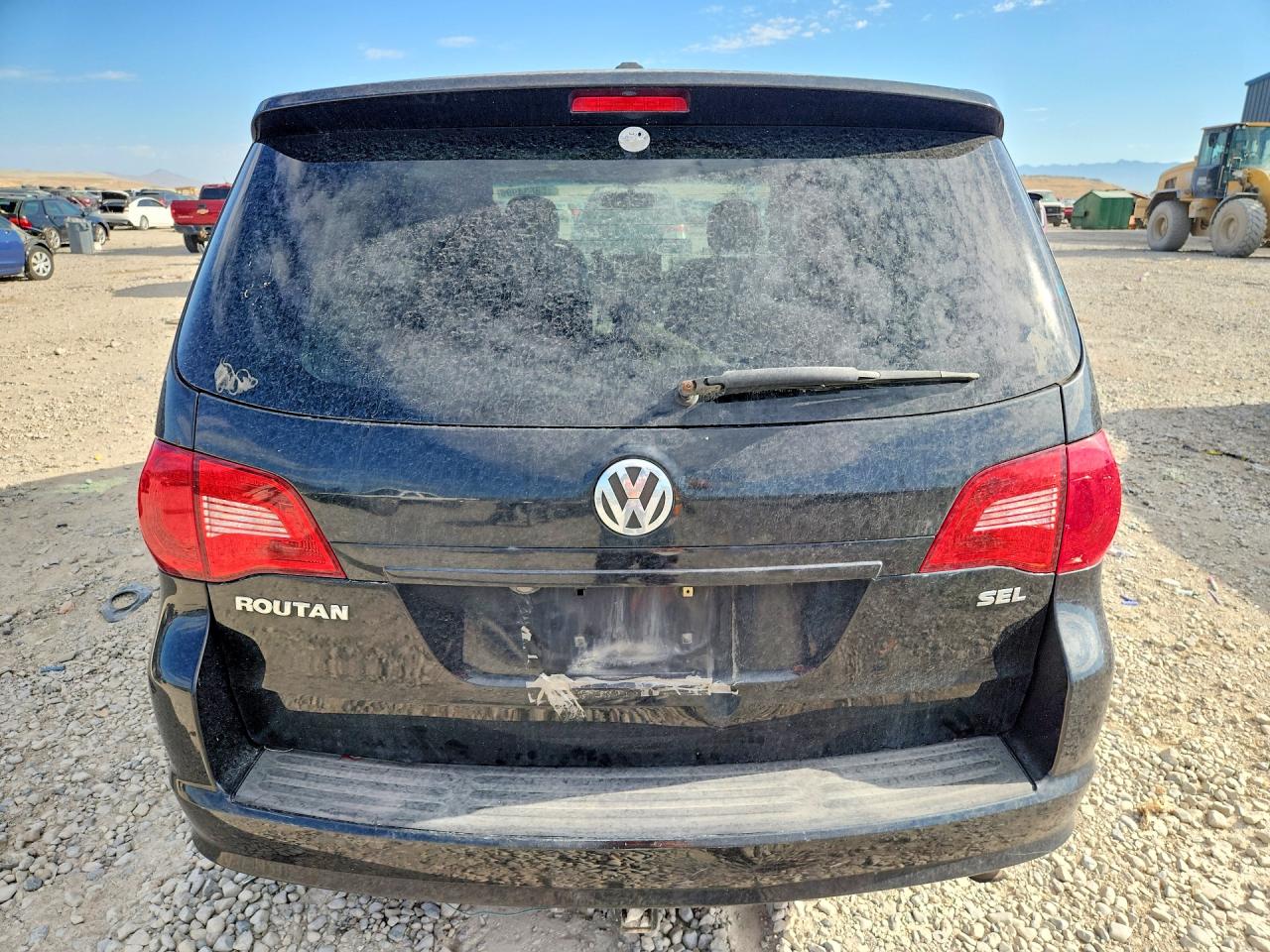 2010 Volkswagen Routan Sel Black vin: 2V4RW5DX2AR184395