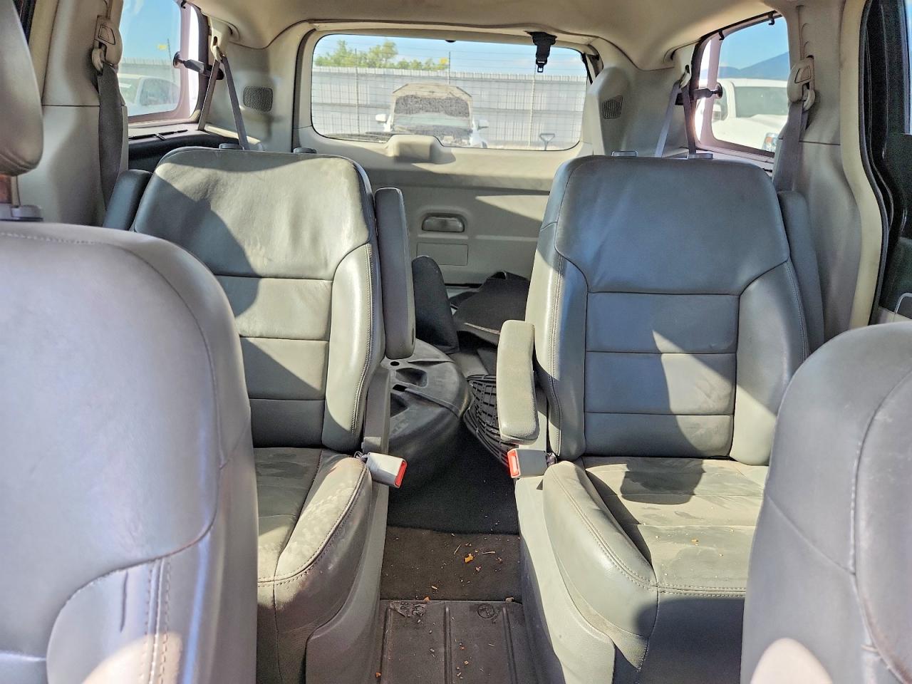 2010 Volkswagen Routan Sel Black vin: 2V4RW5DX2AR184395