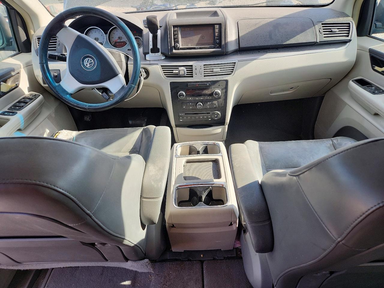 2010 Volkswagen Routan Sel Black vin: 2V4RW5DX2AR184395