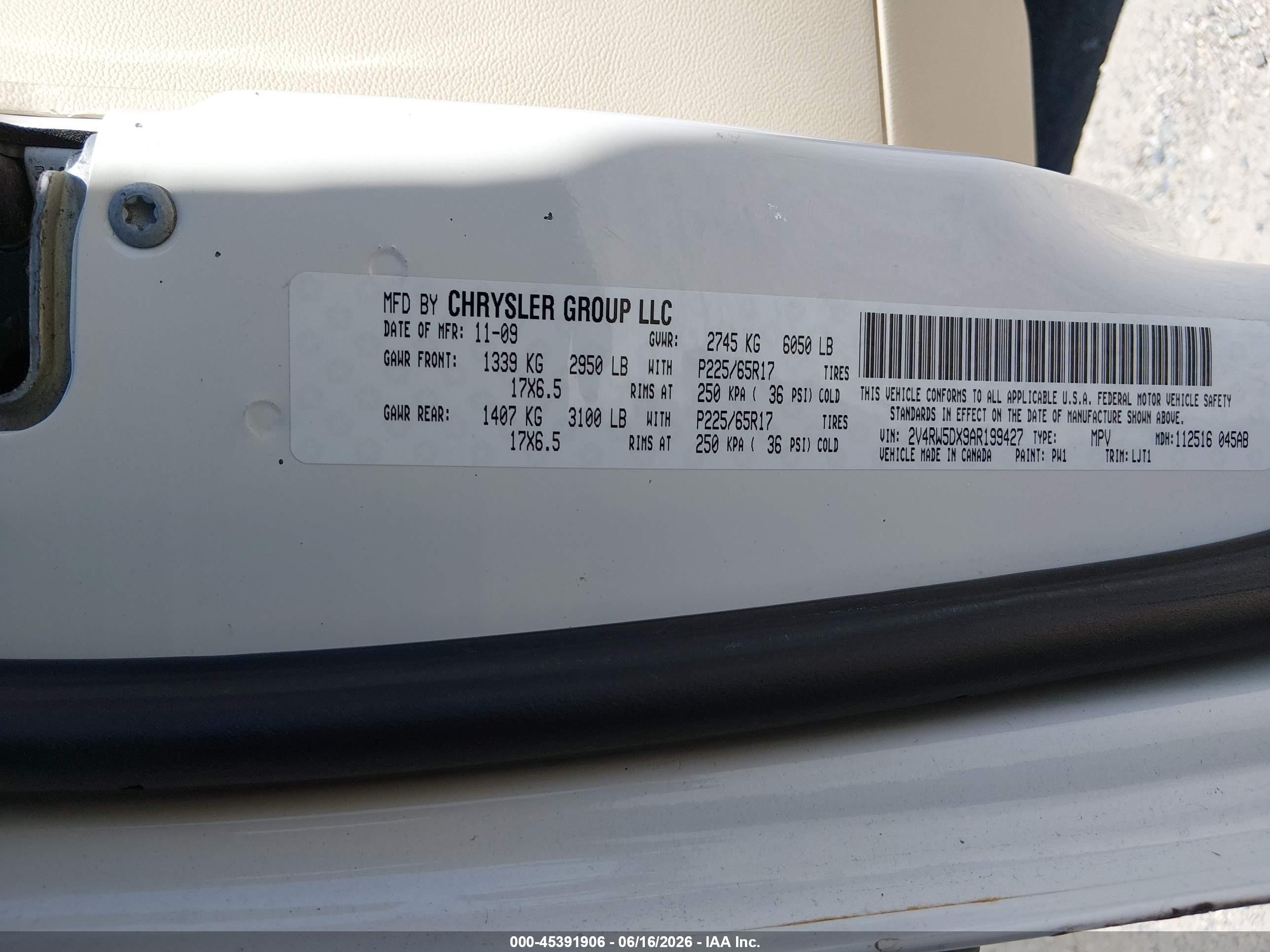 2010 Volkswagen Routan Sel White vin: 2V4RW5DX9AR199427