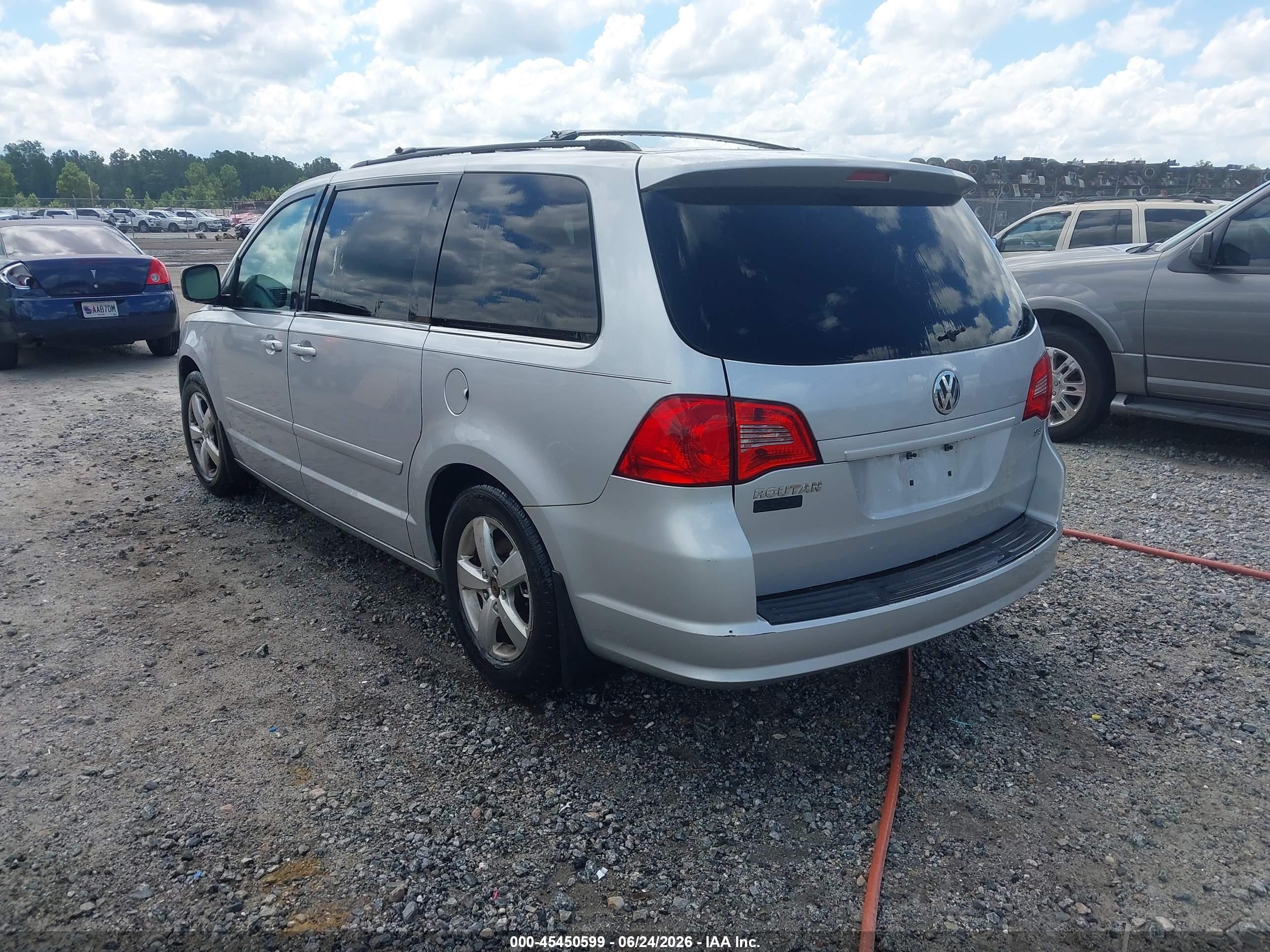 2009 Volkswagen Routan Se Silver vin: 2V8HW34109R582341