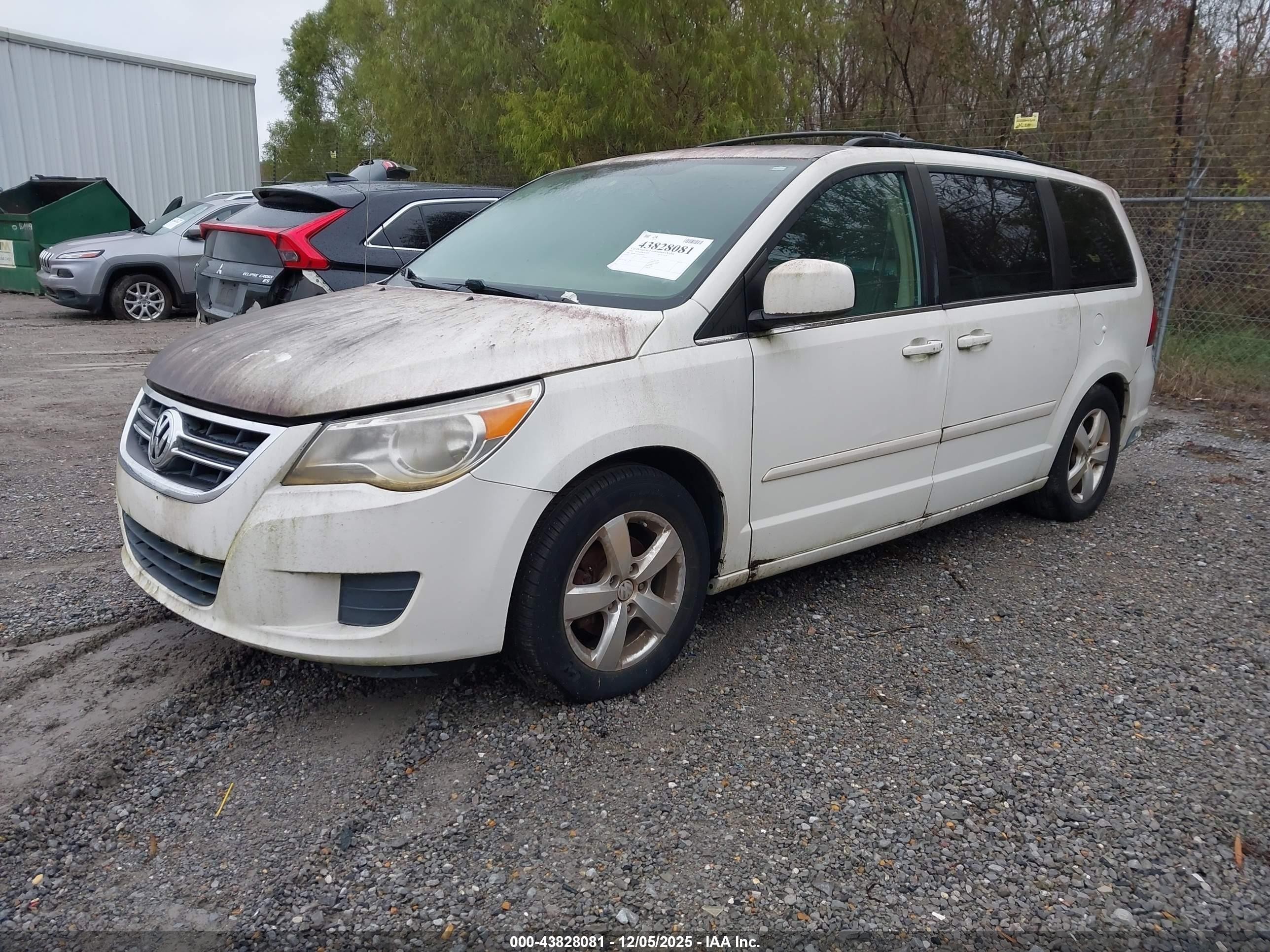 2009 Volkswagen Routan Se White vin: 2V8HW34109R595025