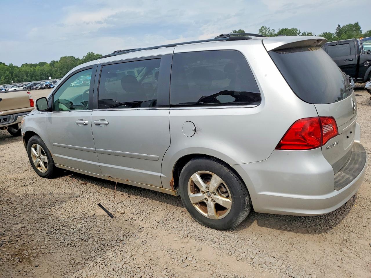 2009 Volkswagen Routan Se Silver vin: 2V8HW34169R586054