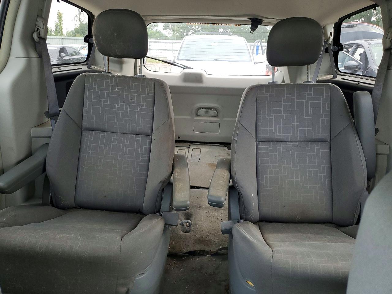 2009 Volkswagen Routan Se Silver vin: 2V8HW34169R586054