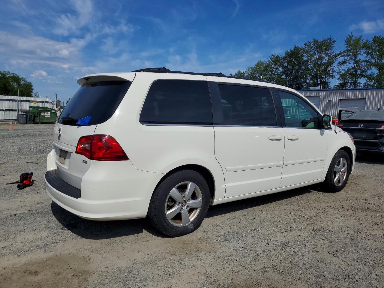 2009 Volkswagen Routan Se White vin: 2V8HW34189R558627