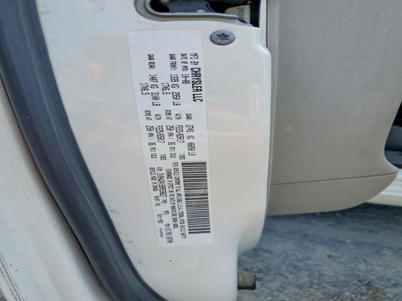 2009 Volkswagen Routan Se White vin: 2V8HW34189R558627