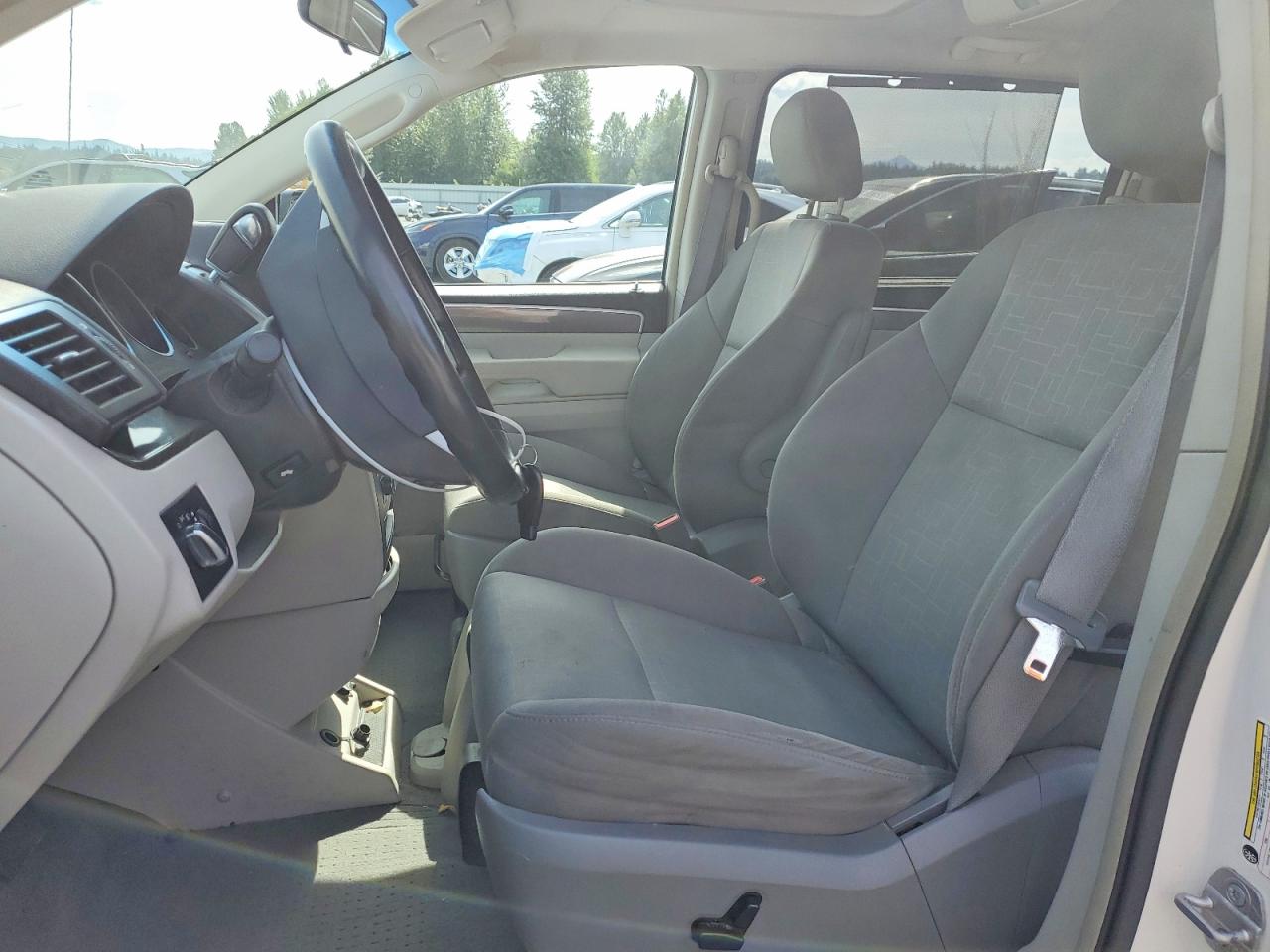 2009 Volkswagen Routan Se White vin: 2V8HW34189R558627
