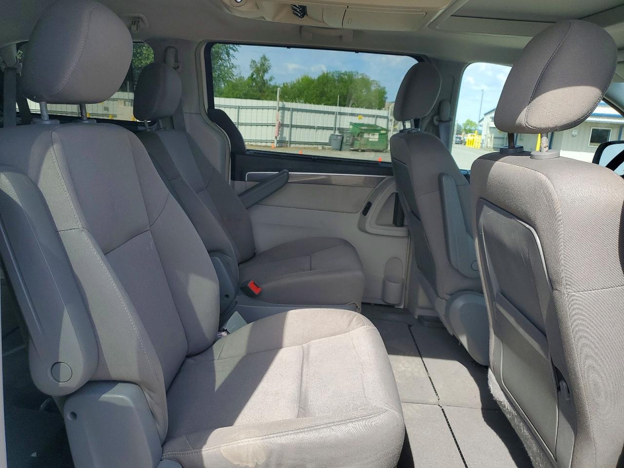 2009 Volkswagen Routan Se White vin: 2V8HW34189R558627