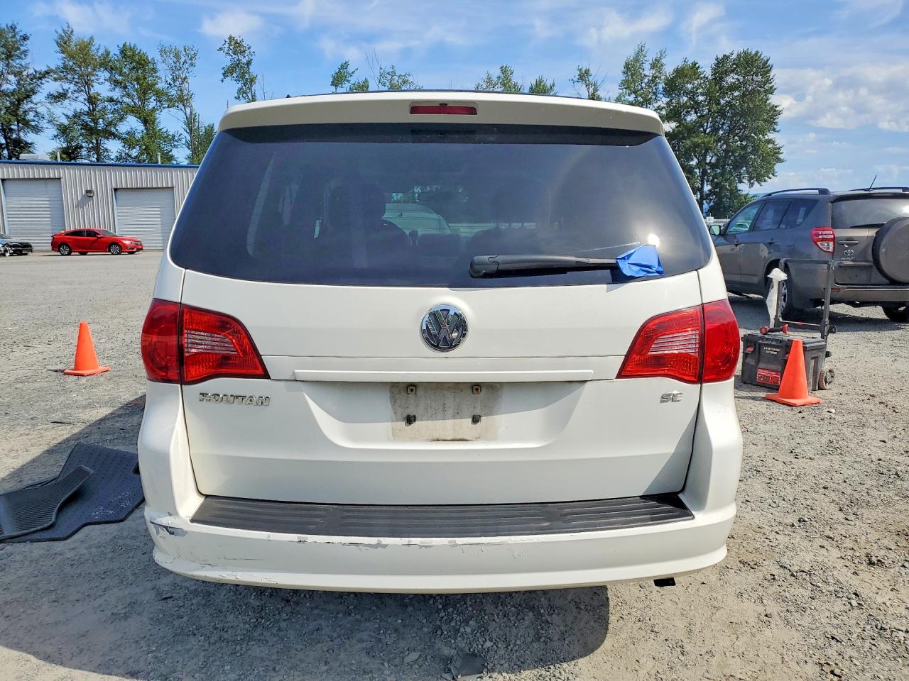 2009 Volkswagen Routan Se White vin: 2V8HW34189R558627