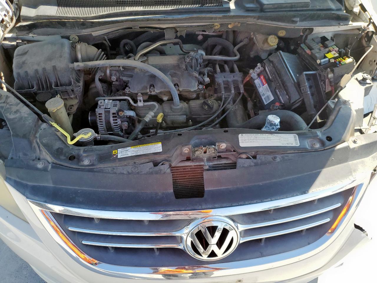 2009 Volkswagen Routan Se Белый vin: 2V8HW34189R586041