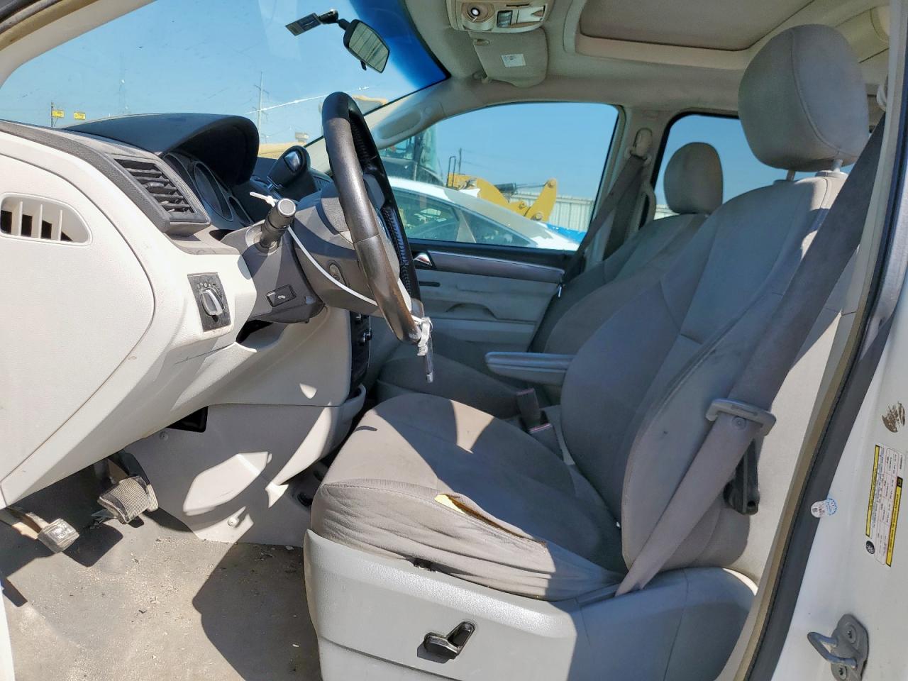 2009 Volkswagen Routan Se Белый vin: 2V8HW34189R586041