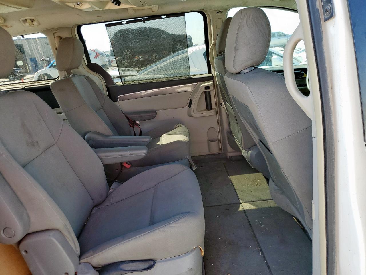 2009 Volkswagen Routan Se Белый vin: 2V8HW34189R586041