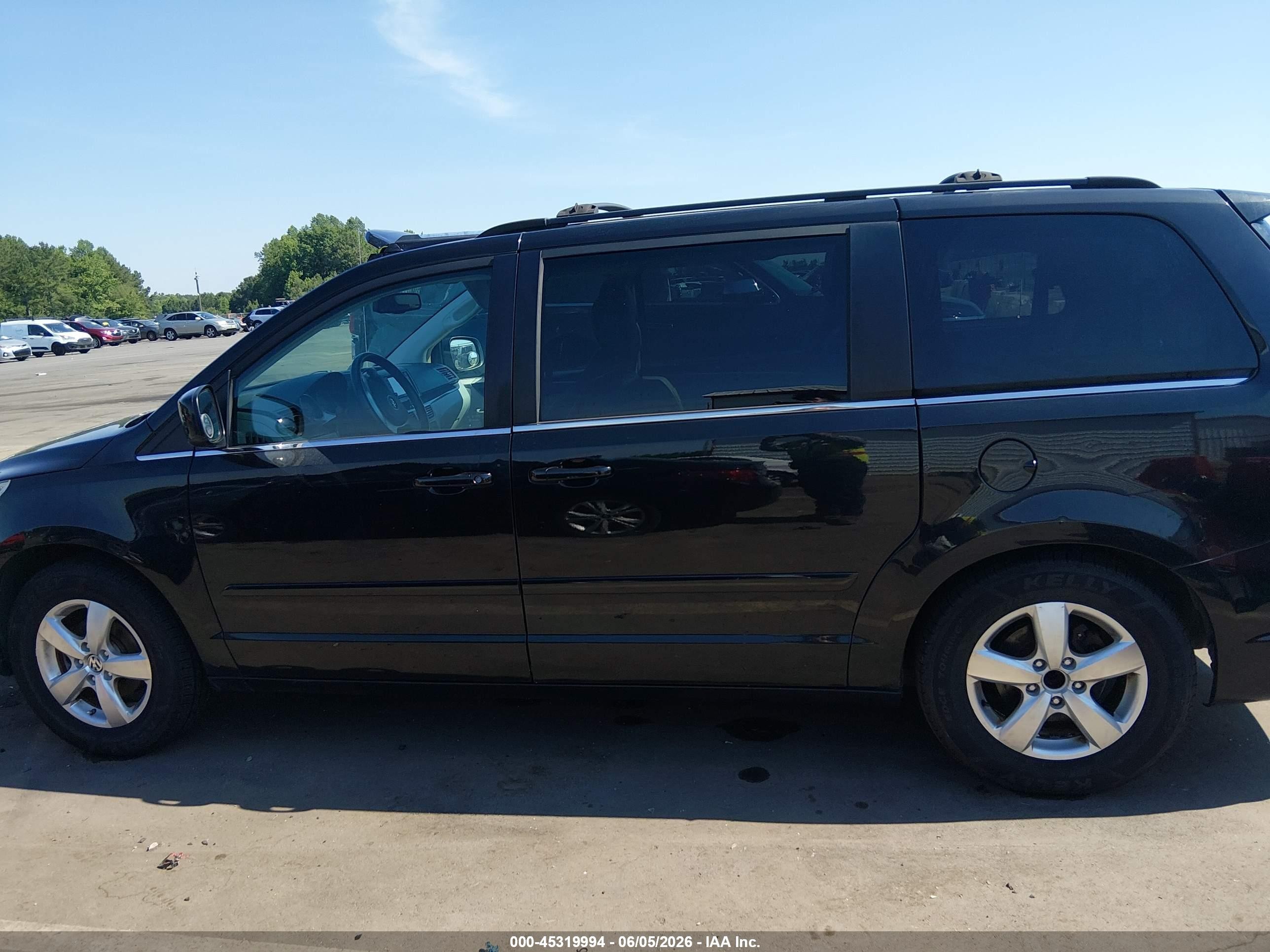 2009 Volkswagen Routan Se Black vin: 2V8HW34189R586489