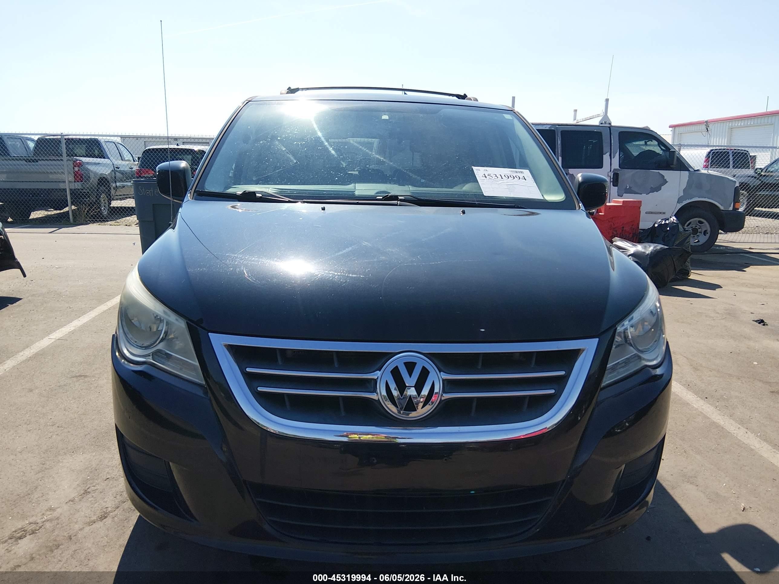 2009 Volkswagen Routan Se Black vin: 2V8HW34189R586489