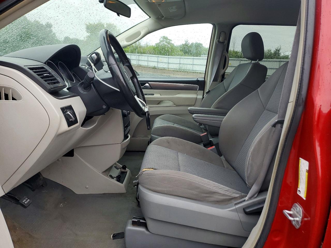 2009 Volkswagen Routan S Red vin: 2V8HW44109R549670