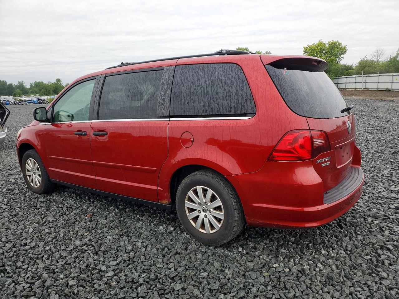 2009 Volkswagen Routan S Red vin: 2V8HW44109R549670