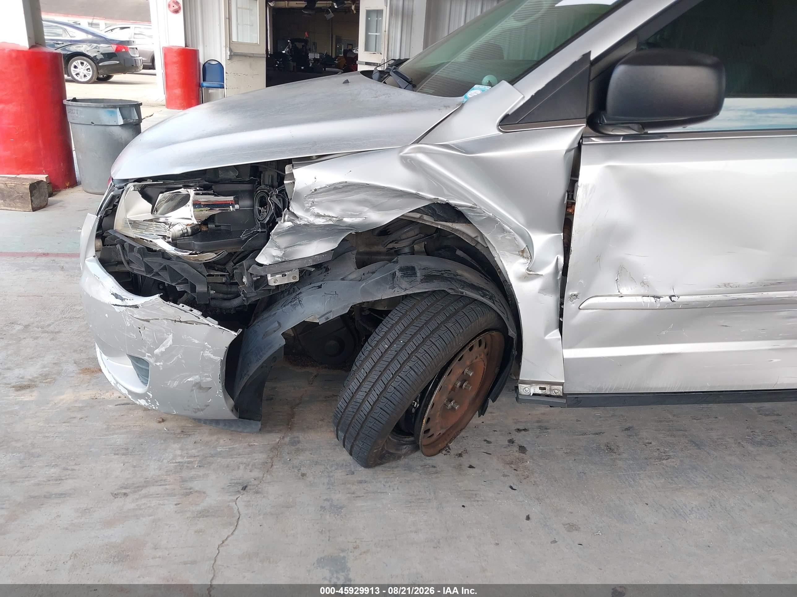 2009 Volkswagen Routan S Silver vin: 2V8HW44169R541086