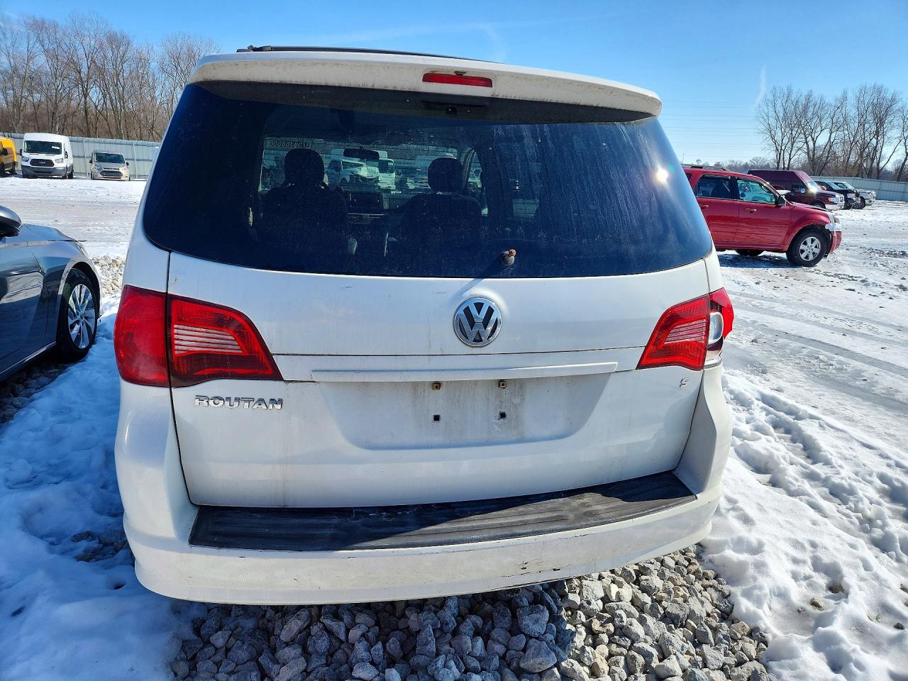 2009 Volkswagen Routan S Белый vin: 2V8HW44169R580096