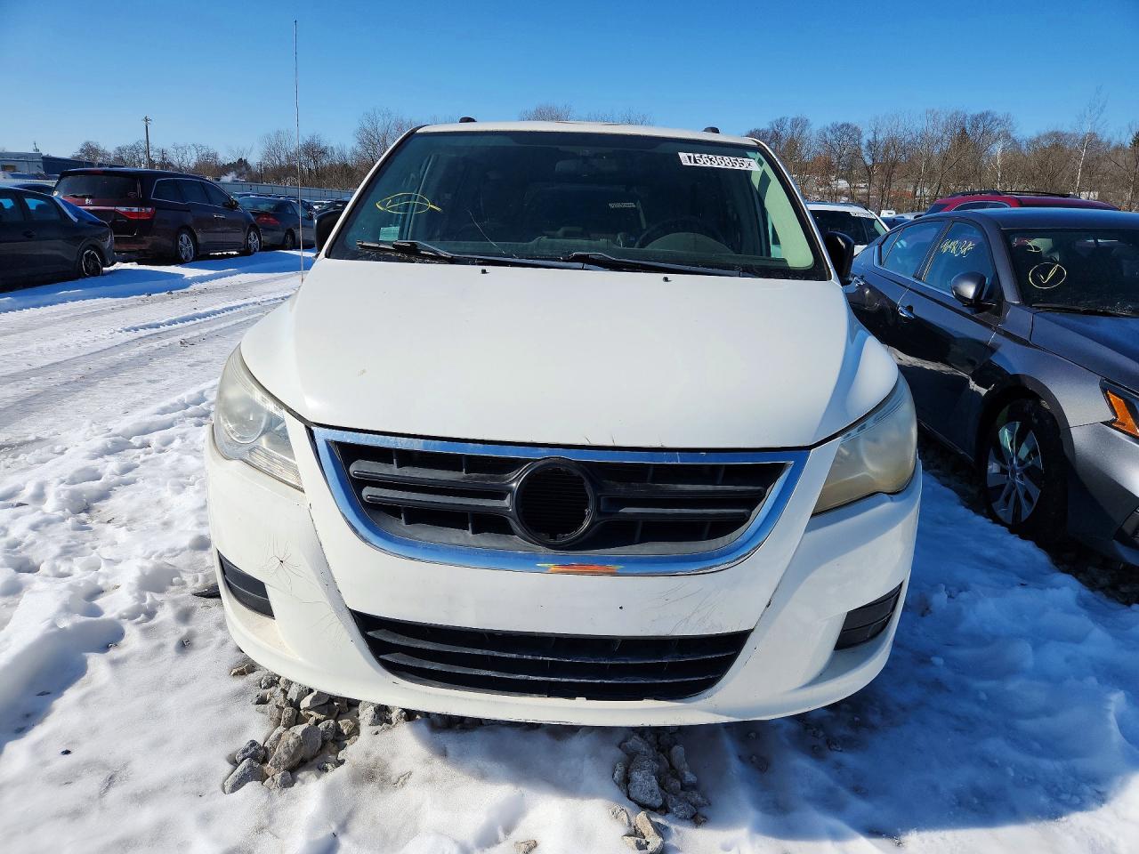2009 Volkswagen Routan S Белый vin: 2V8HW44169R580096