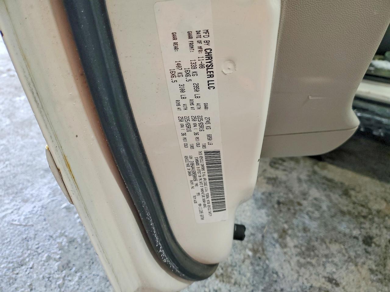 2009 Volkswagen Routan S Белый vin: 2V8HW44169R580096