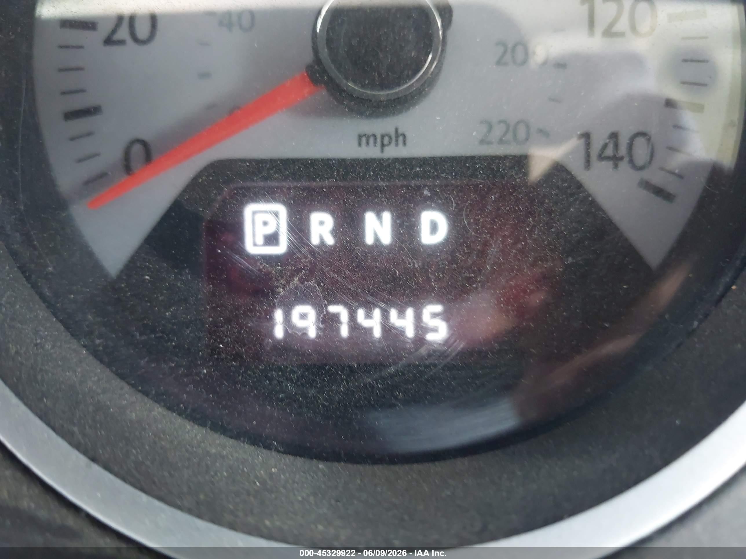 2009 Volkswagen Routan S White vin: 2V8HW44189R598356
