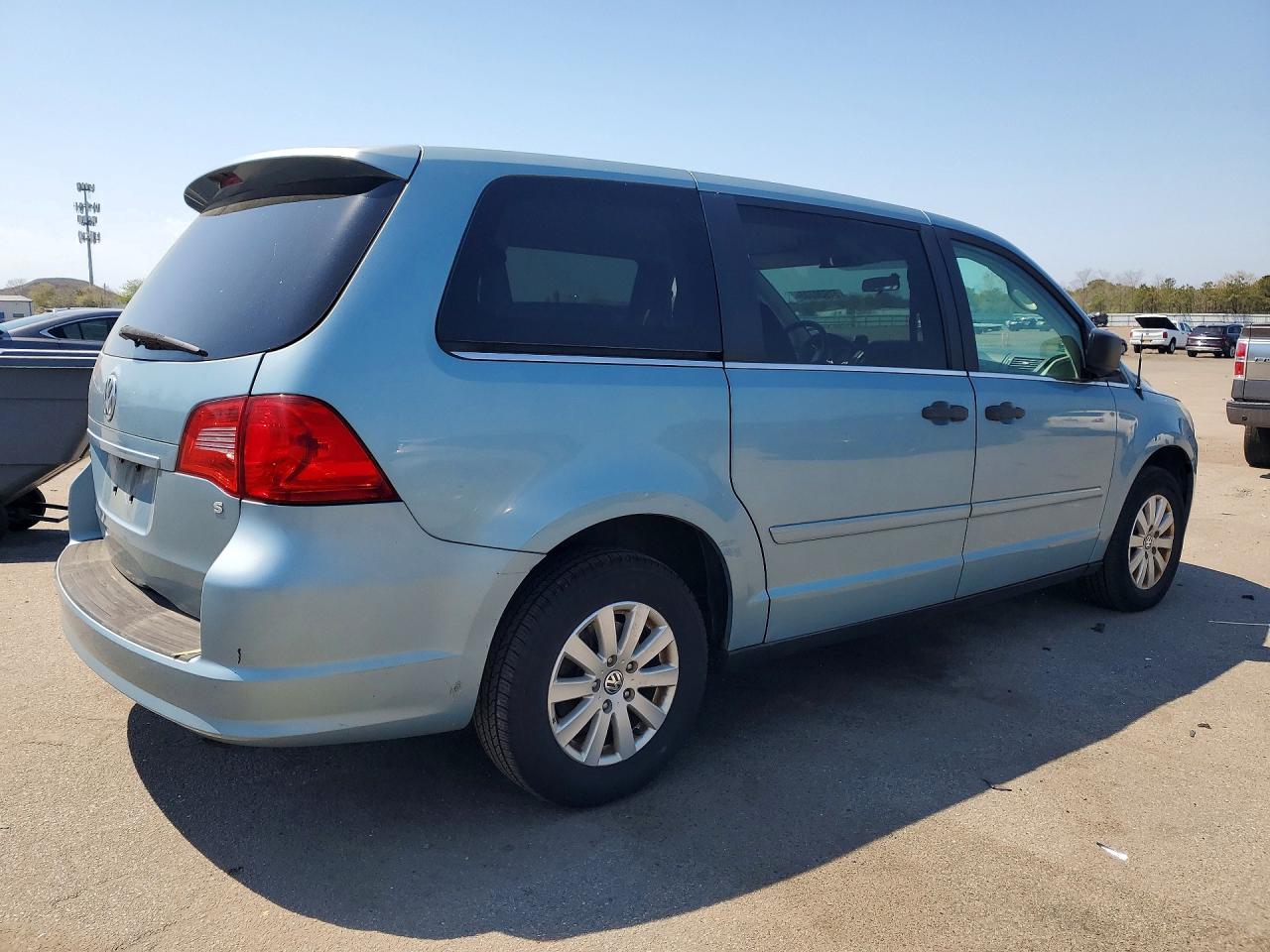 2009 Volkswagen Routan S Blue vin: 2V8HW441X9R579629